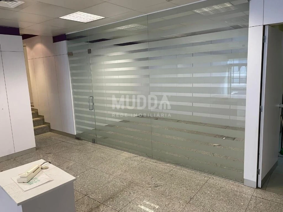 Loja para Arrendamento em Espinho Foto 2