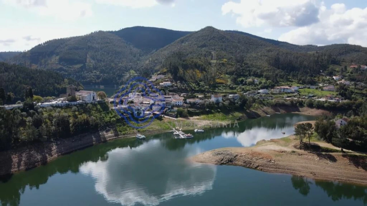 Terreno para Venda em Beco Foto 18