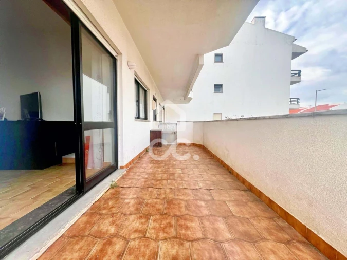 Apartamento T3 para Arrendamento em Ferrel Foto 3