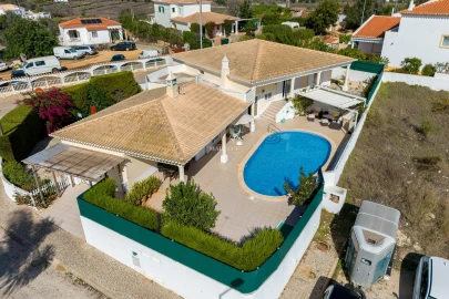 Moradia T4 para Venda em Lagos (São Sebastião e Santa Maria)