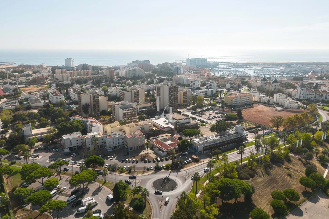 Apartamento T1 para Arrendamento férias em Quarteira Foto 8