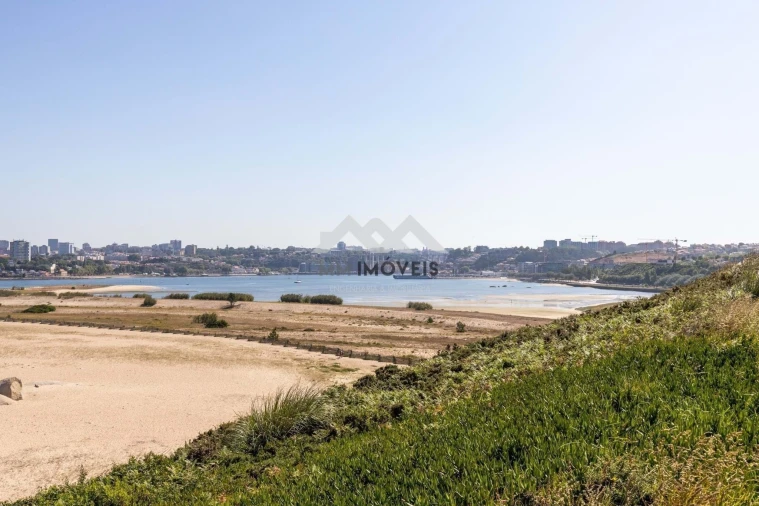 Apartamento T2 para Venda em Canidelo Foto 40