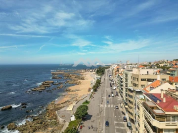 Apartamento T3 para Venda em Aldoar, Foz do Douro e Nevogilde