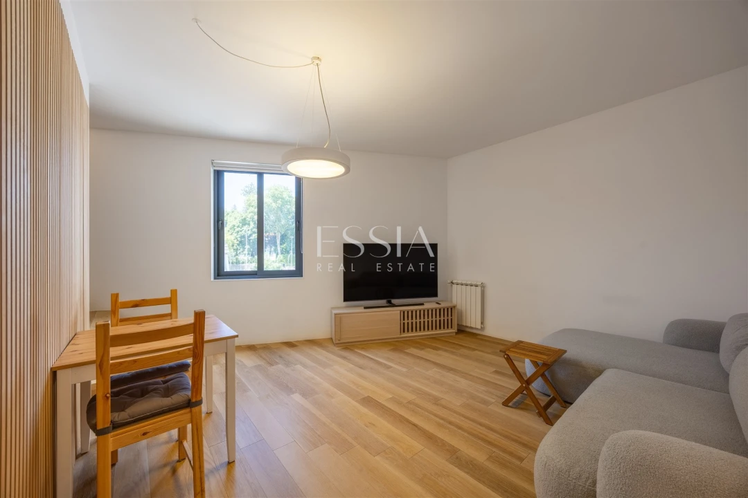 Apartamento T2 para Arrendamento em Lordelo do Ouro e Massarelos Foto 8