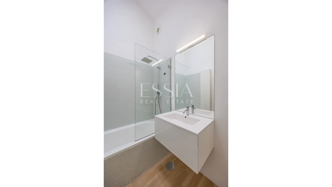 Apartamento T2 para Arrendamento em Lordelo do Ouro e Massarelos Foto 25