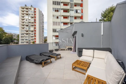 Apartamento T2 para Arrendamento em Lordelo do Ouro e Massarelos
