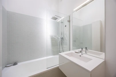Apartamento T2 para Arrendamento em Lordelo do Ouro e Massarelos