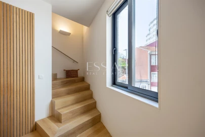 Apartamento T2 para Arrendamento em Lordelo do Ouro e Massarelos