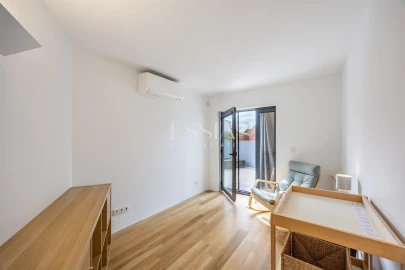 Apartamento T2 para Arrendamento em Lordelo do Ouro e Massarelos
