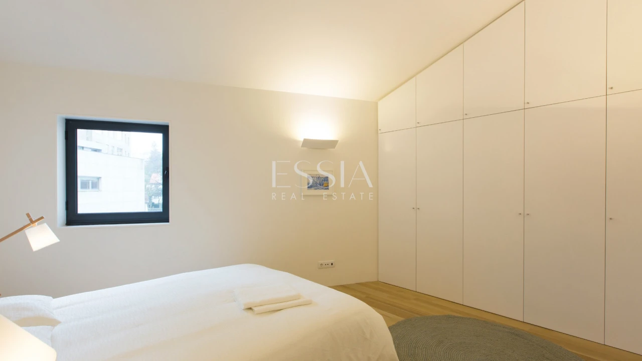 Apartamento T2 para Arrendamento em Lordelo do Ouro e Massarelos Foto 13