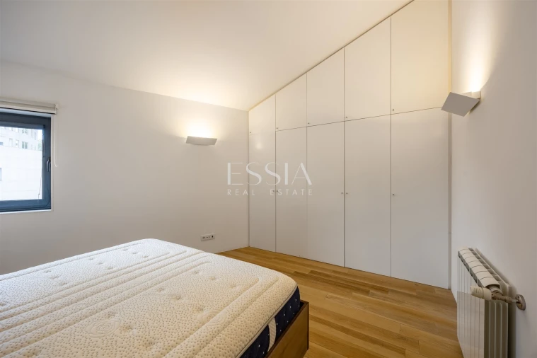 Apartamento T2 para Arrendamento em Lordelo do Ouro e Massarelos Foto 15