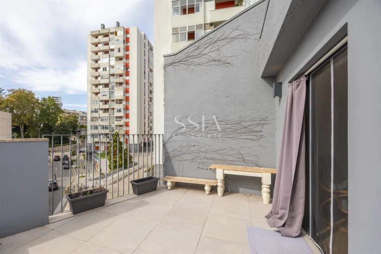 Apartamento T2 para Arrendamento em Lordelo do Ouro e Massarelos Foto 3