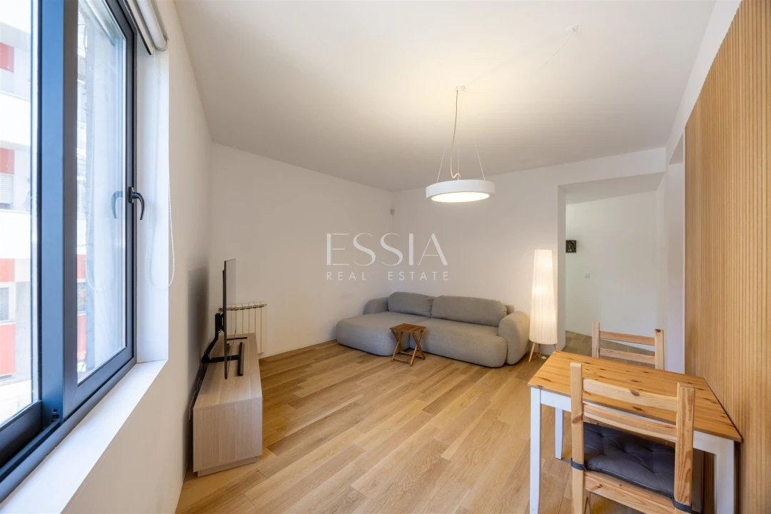 Apartamento T2 para Arrendamento em Lordelo do Ouro e Massarelos Foto 1