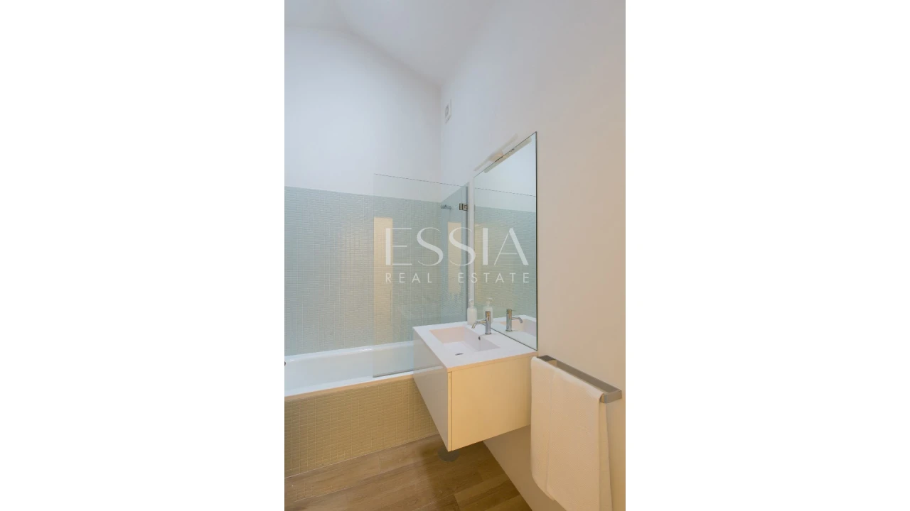 Apartamento T2 para Arrendamento em Lordelo do Ouro e Massarelos Foto 19