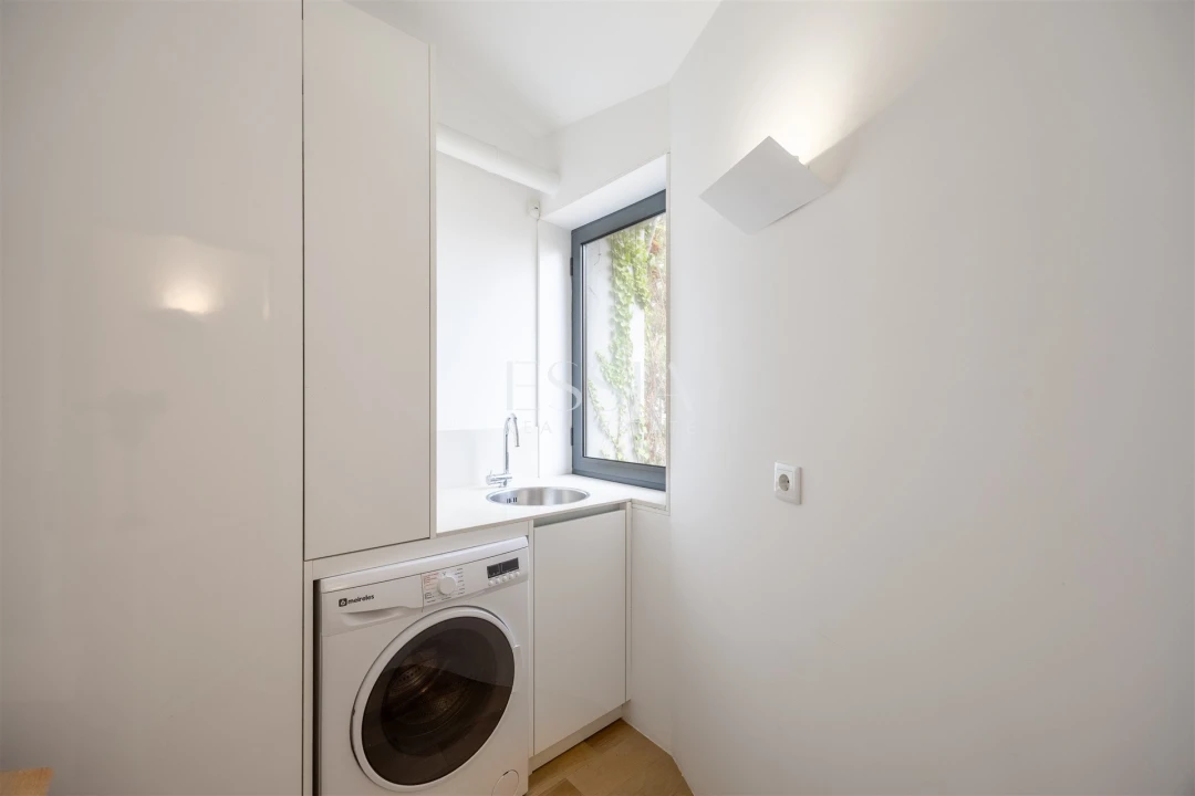 Apartamento T2 para Arrendamento em Lordelo do Ouro e Massarelos Foto 23