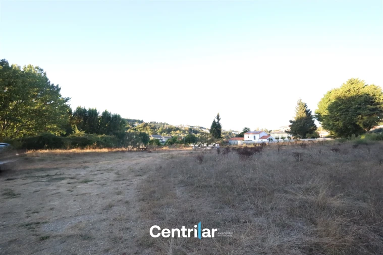 Terreno para Venda em Repeses e São Salvador Foto 3