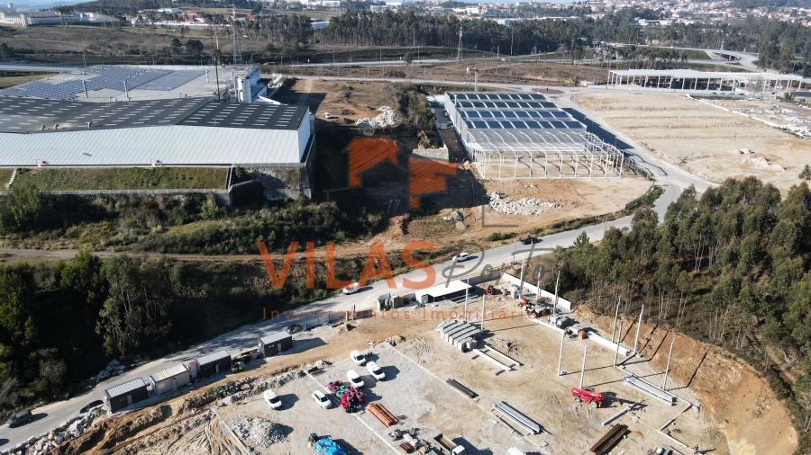 Armazém para Venda em Lordelo Foto 1