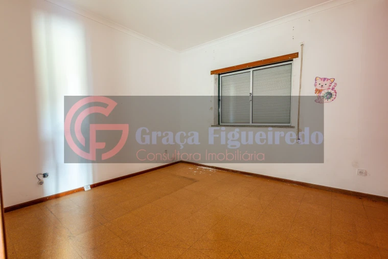 Apartamento T3 para Venda em Santa Comba Dão e Couto do Mosteiro Foto 9