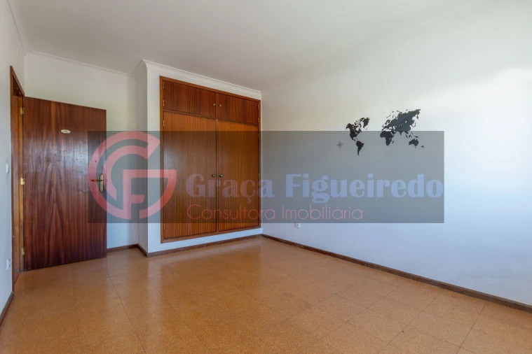 Apartamento T3 para Venda em Santa Comba Dão e Couto do Mosteiro Foto 11