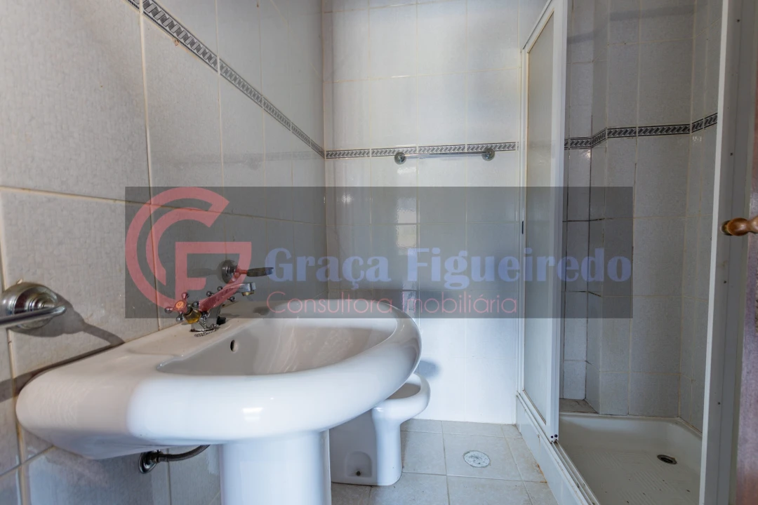 Apartamento T3 para Venda em Santa Comba Dão e Couto do Mosteiro Foto 7