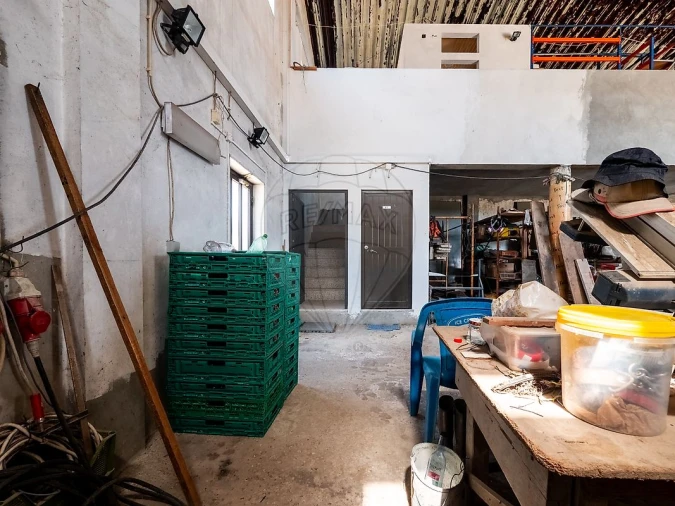 Garagem para Venda em Vale da Pedra Foto 6