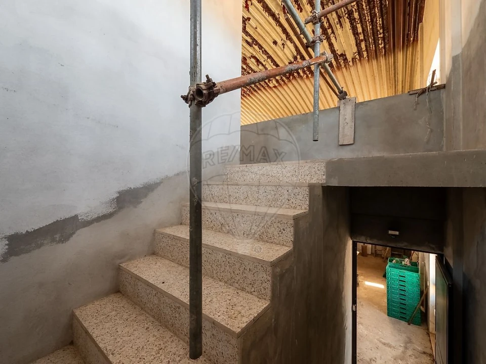 Garagem para Venda em Vale da Pedra Foto 8