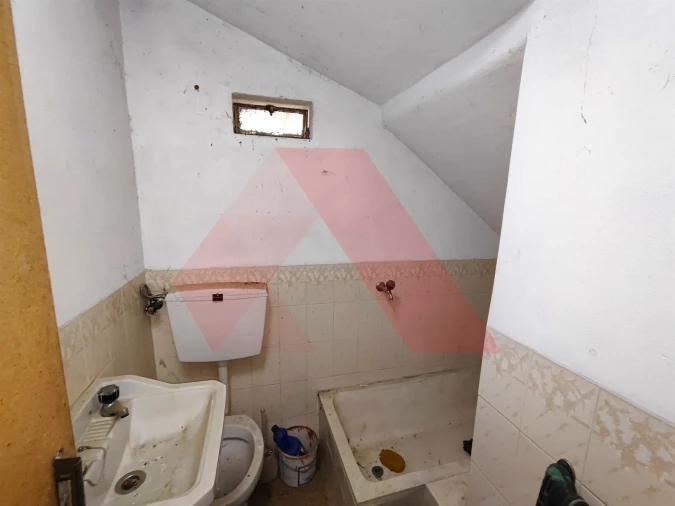 Moradia T3 para Venda em Espariz e Sinde Foto 10