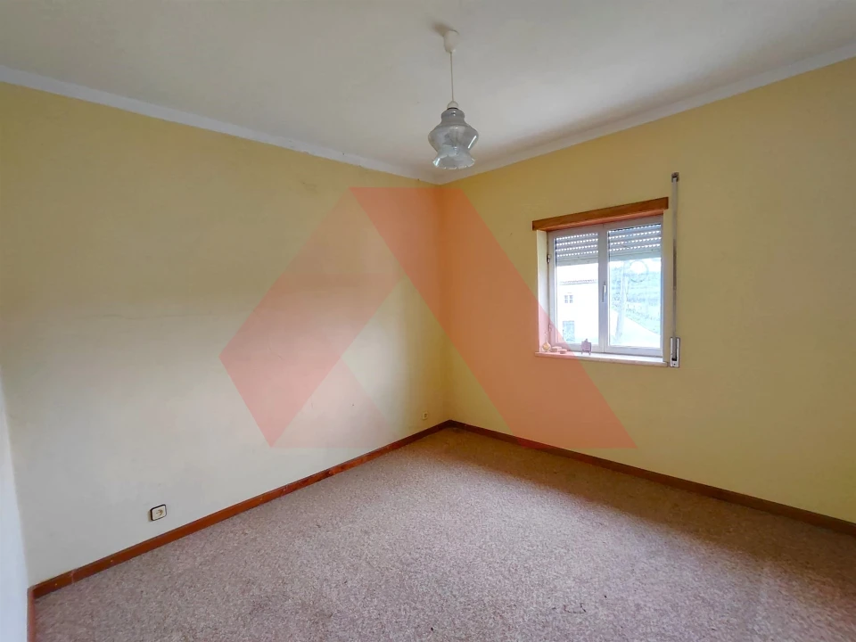 Moradia T3 para Venda em Espariz e Sinde Foto 8