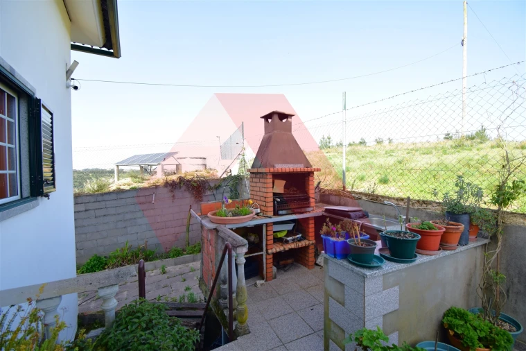 Moradia T5 para Venda em Covas e Vila Nova de Oliveirinha Foto 27