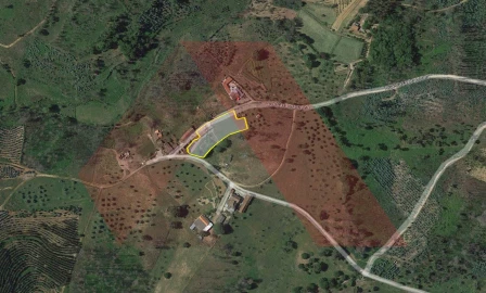 Quinta T0 para Venda em Espariz e Sinde
