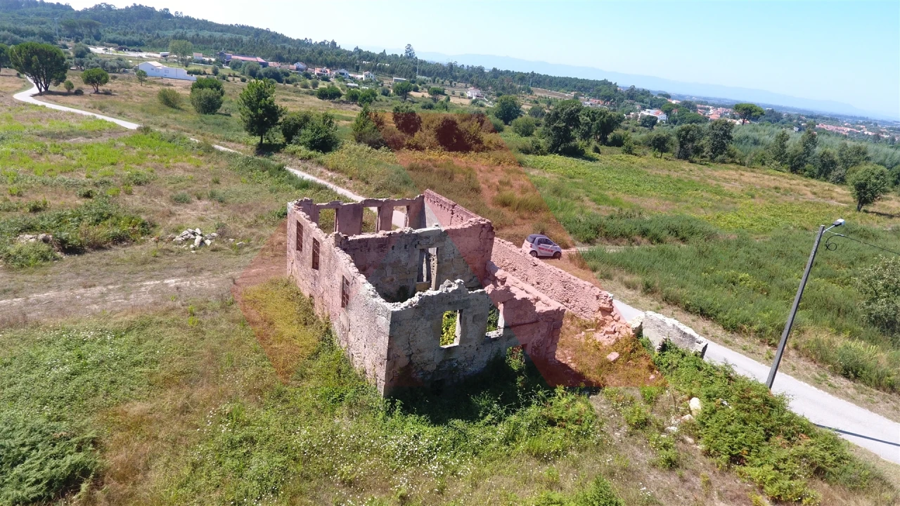 Quinta T0 para Venda em Midões Foto 4