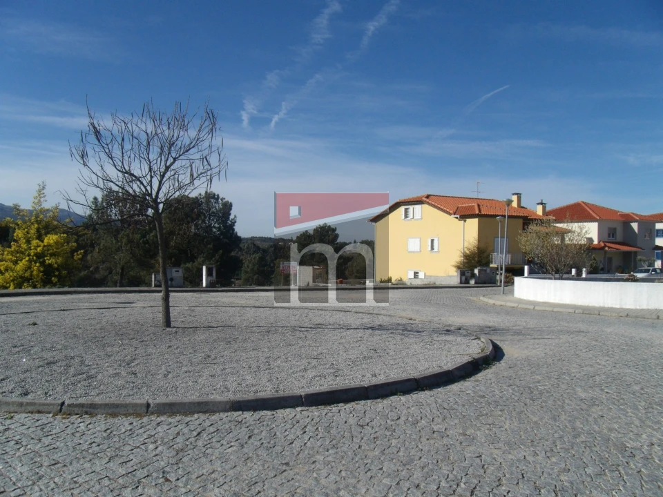 Terreno para Venda em Nespereira Foto 2