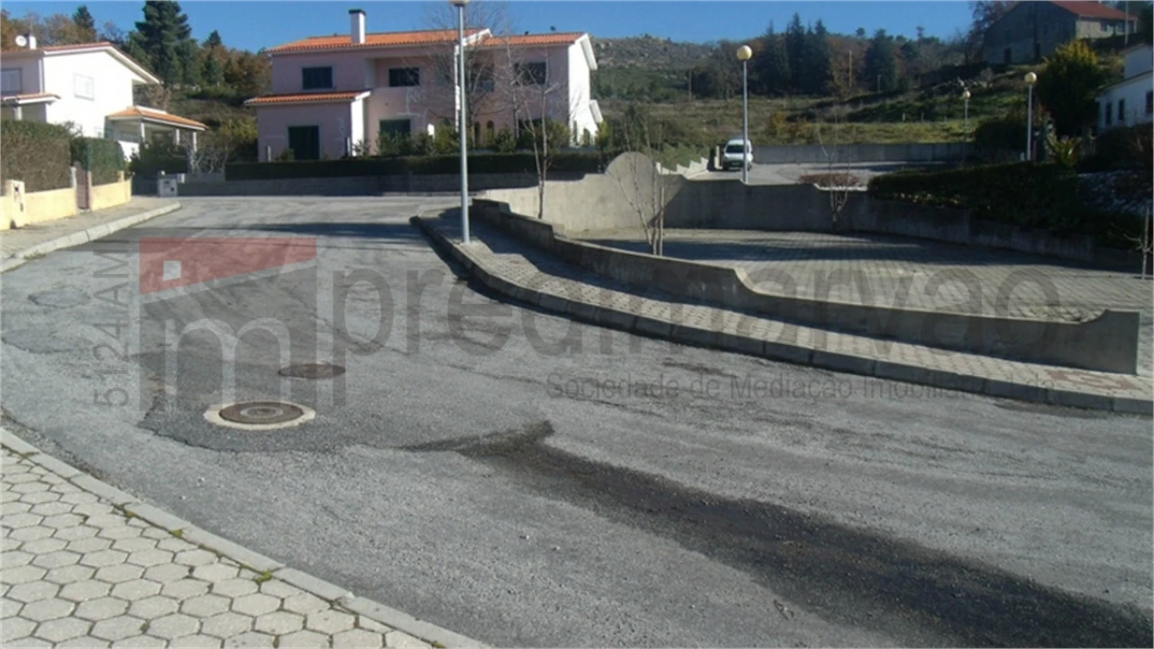 Terreno para Venda em Gouveia (São Pedro e São Julião) Foto 4