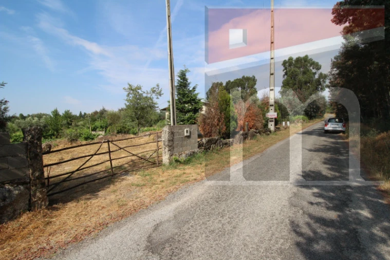 Terreno Agricola ou Rústico para Venda em Moimenta da Serra e Vinhó Foto 1