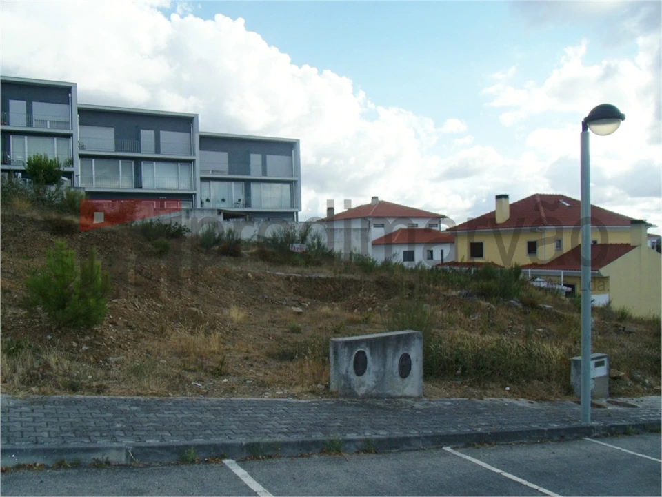 Terreno para Venda em Seia, São Romão e Lapa dos Dinheiros Foto 1