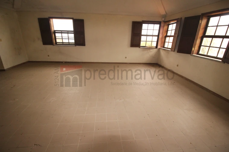 Prédio para Venda em Gouveia (São Pedro e São Julião) Foto 3