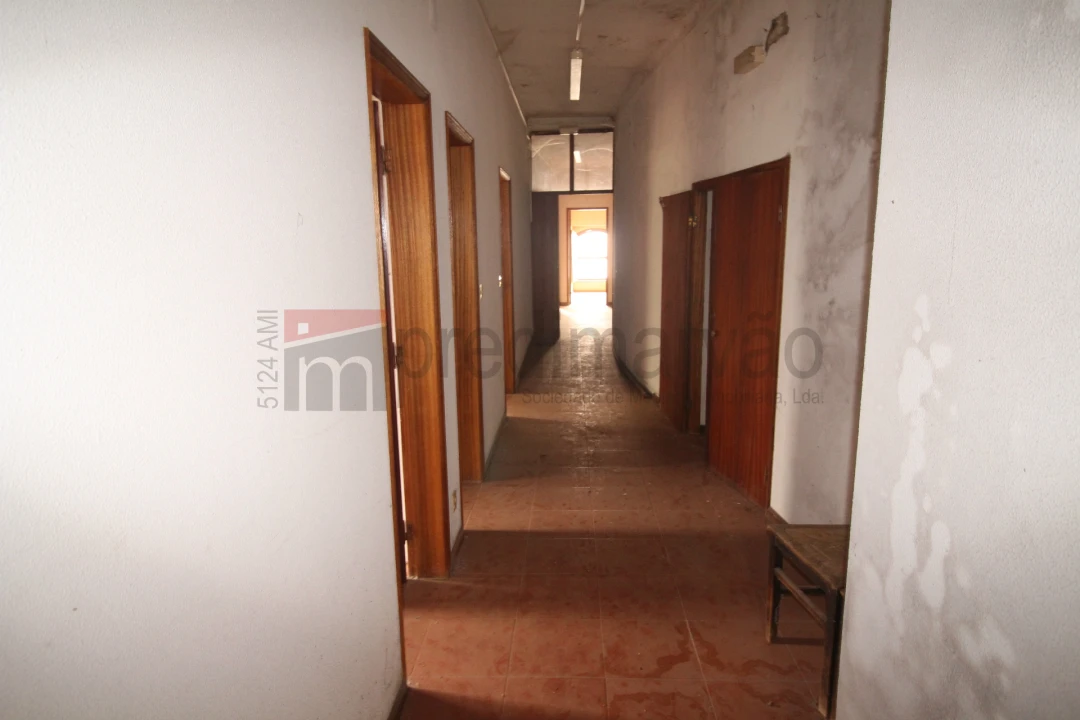 Prédio para Venda em Gouveia (São Pedro e São Julião) Foto 6