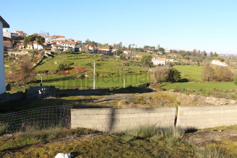 Terreno para Venda em Nespereira Foto 2