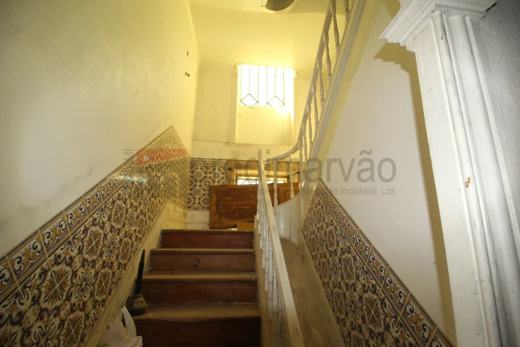 Moradia T6 para Venda em Cativelos Foto 11