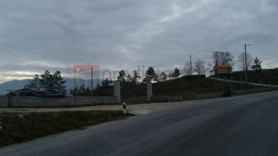 Terreno para Venda em Arcozelo Foto 4