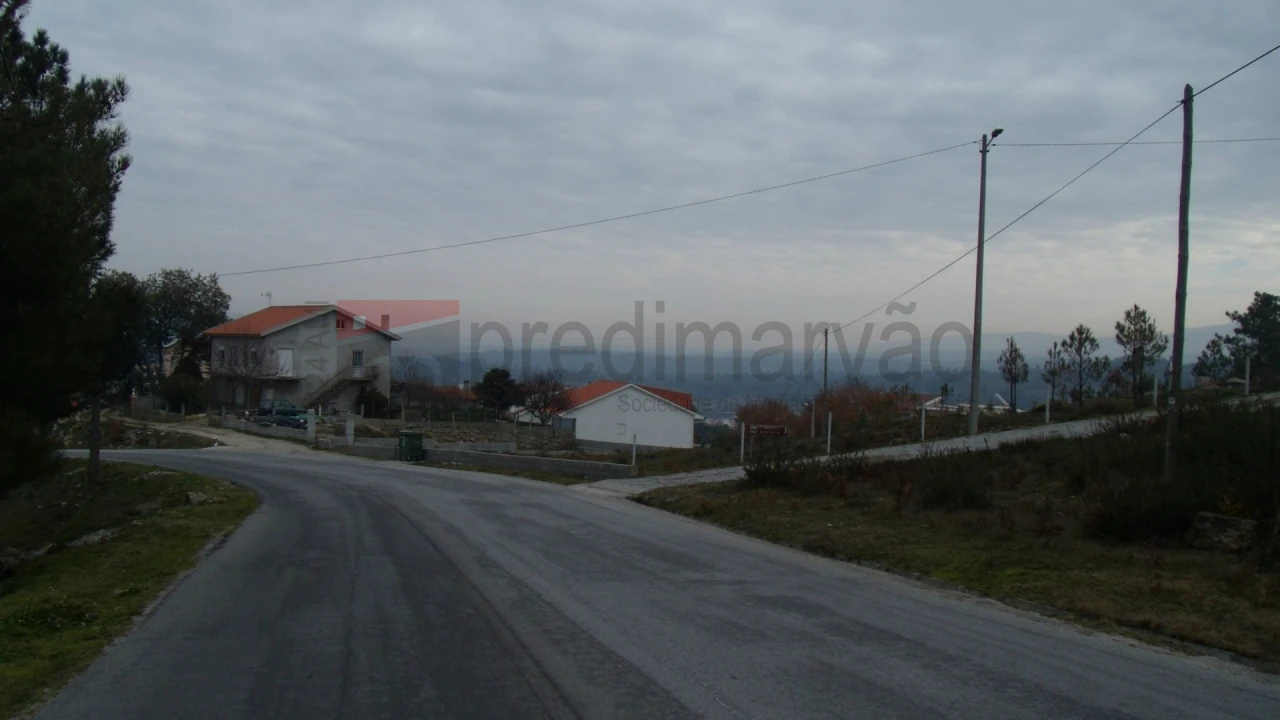 Terreno para Venda em Arcozelo Foto 5