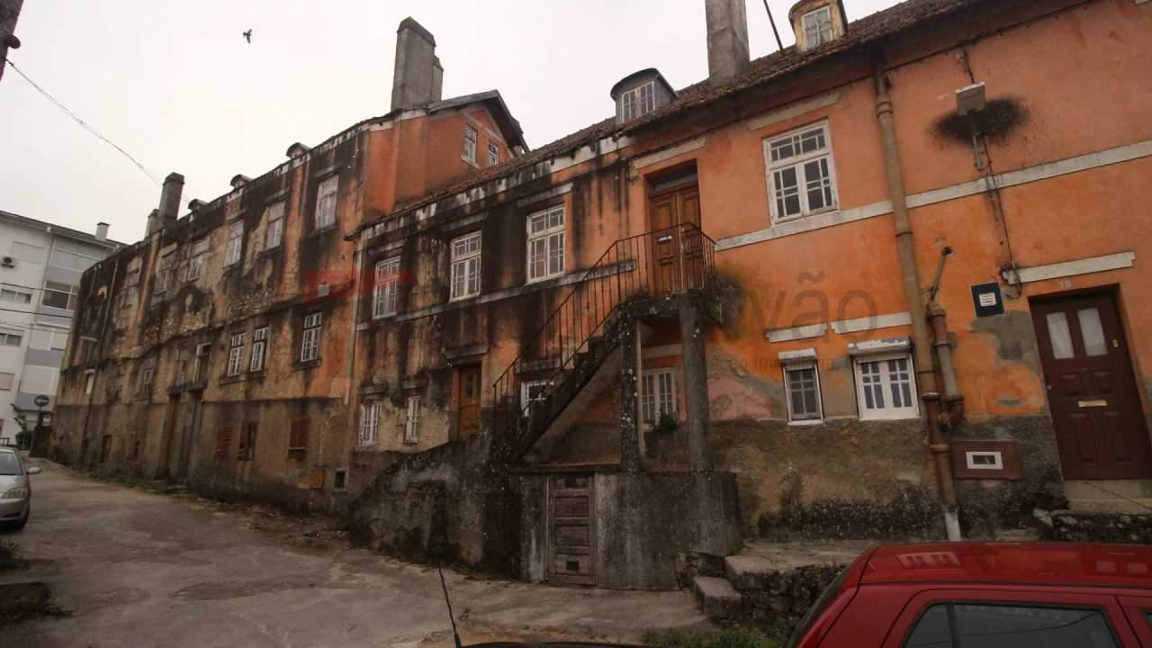 Prédio para Venda em Gouveia (São Pedro e São Julião) Foto 15