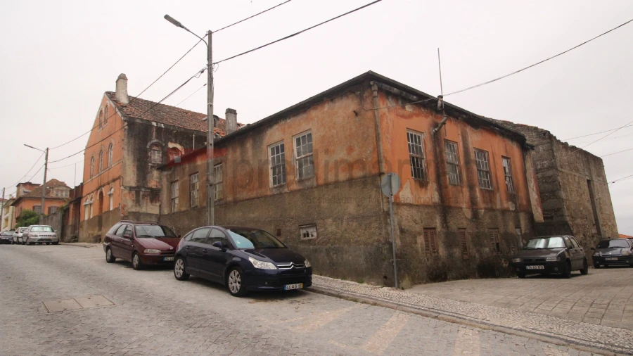 Prédio para Venda em Gouveia (São Pedro e São Julião) Foto 7