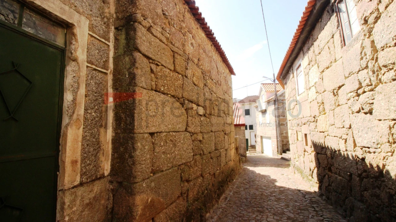 Moradia T2 para Venda em Nespereira Foto 3