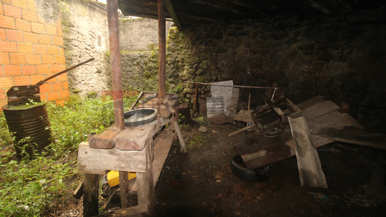 Moradia T0 para Venda em Aldeias e Mangualde da Serra Foto 2