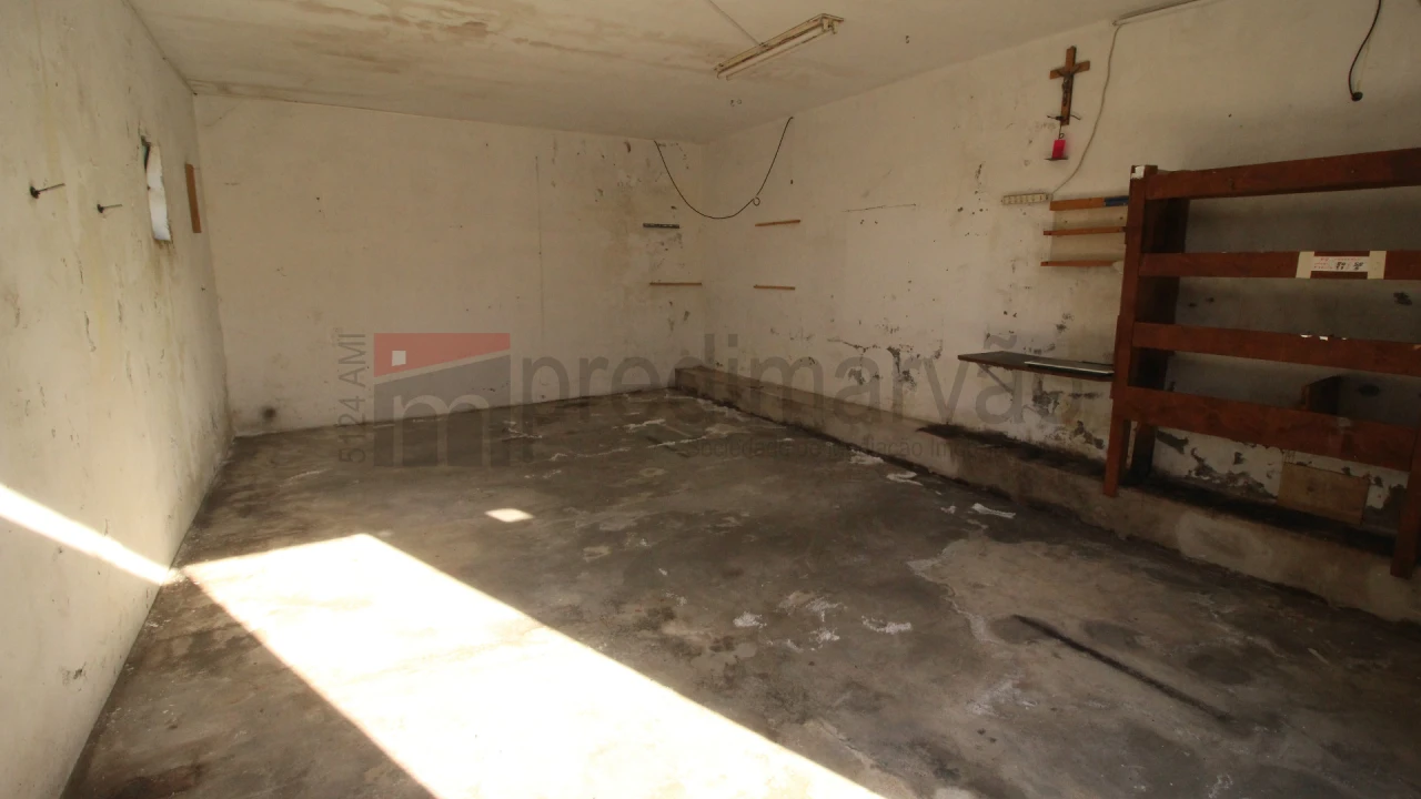 Garagem para Venda em Gouveia (São Pedro e São Julião) Foto 2