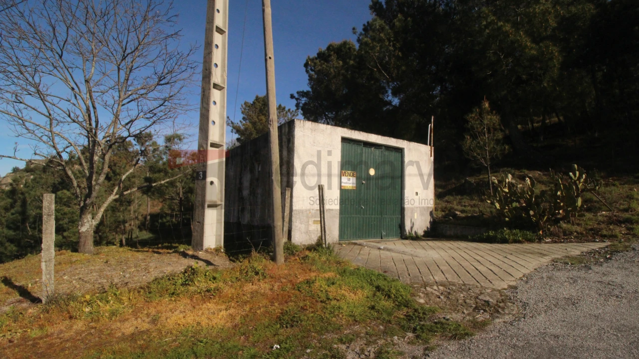 Garagem para Venda em Gouveia (São Pedro e São Julião) Foto 5