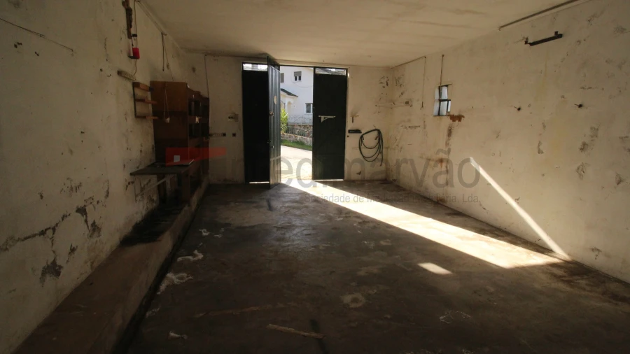 Garagem para Venda em Gouveia (São Pedro e São Julião) Foto 3