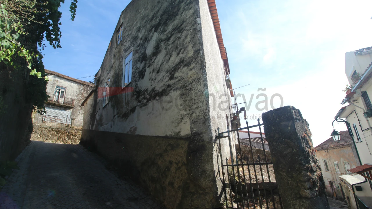 Moradia T4 para Venda em Gouveia (São Pedro e São Julião) Foto 8