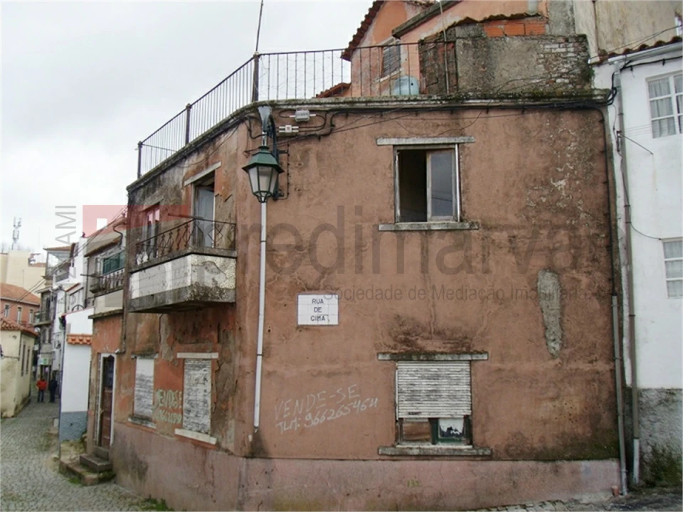 Moradia T5 para Venda em Gouveia (São Pedro e São Julião) Foto 3